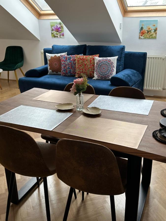 Klimatisiertes Dachgeschoss City Apartment In Zentrum Wiens Екстериор снимка
