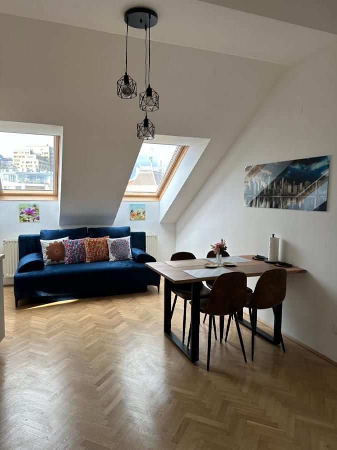 Klimatisiertes Dachgeschoss City Apartment In Zentrum Wiens Екстериор снимка