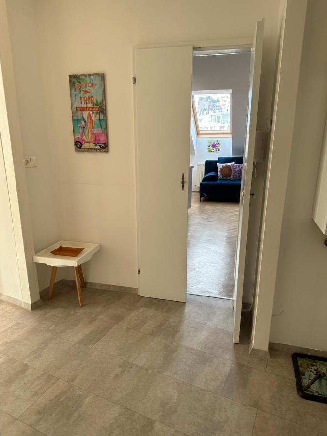 Klimatisiertes Dachgeschoss City Apartment In Zentrum Wiens Екстериор снимка