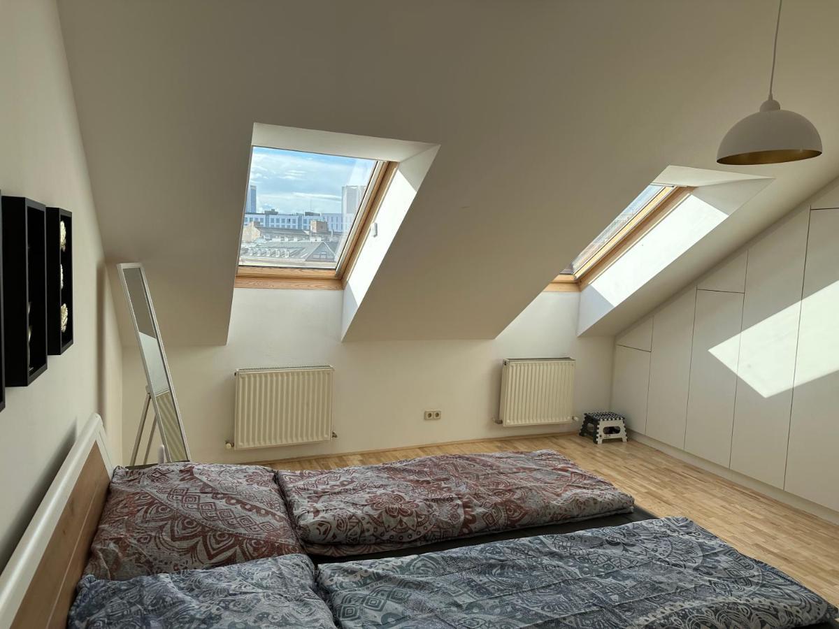 Klimatisiertes Dachgeschoss City Apartment In Zentrum Wiens Екстериор снимка