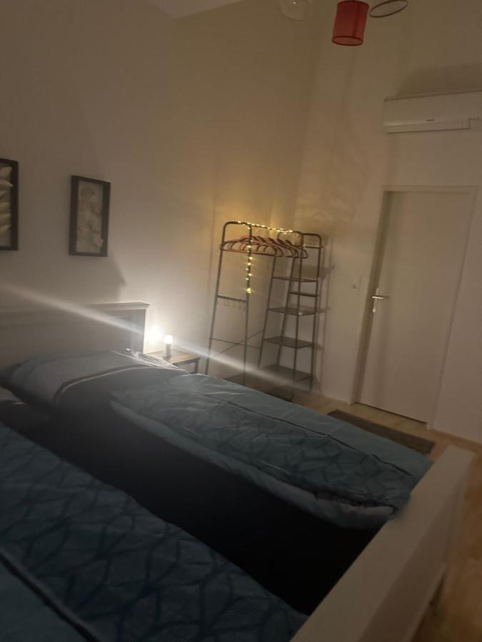 Klimatisiertes Dachgeschoss City Apartment In Zentrum Wiens Екстериор снимка
