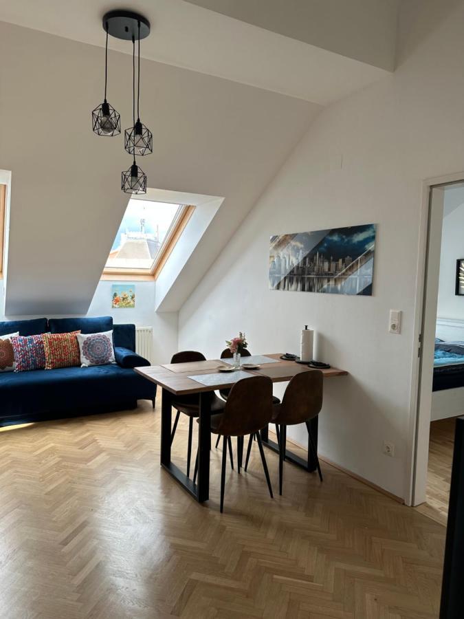 Klimatisiertes Dachgeschoss City Apartment In Zentrum Wiens Екстериор снимка