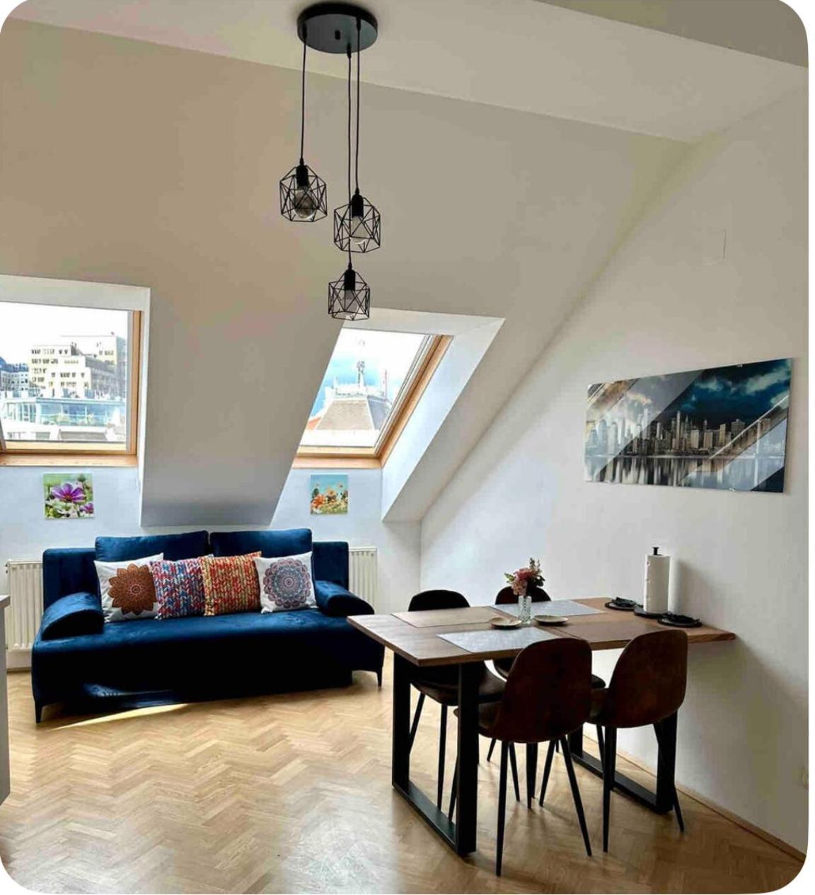 Klimatisiertes Dachgeschoss City Apartment In Zentrum Wiens Екстериор снимка